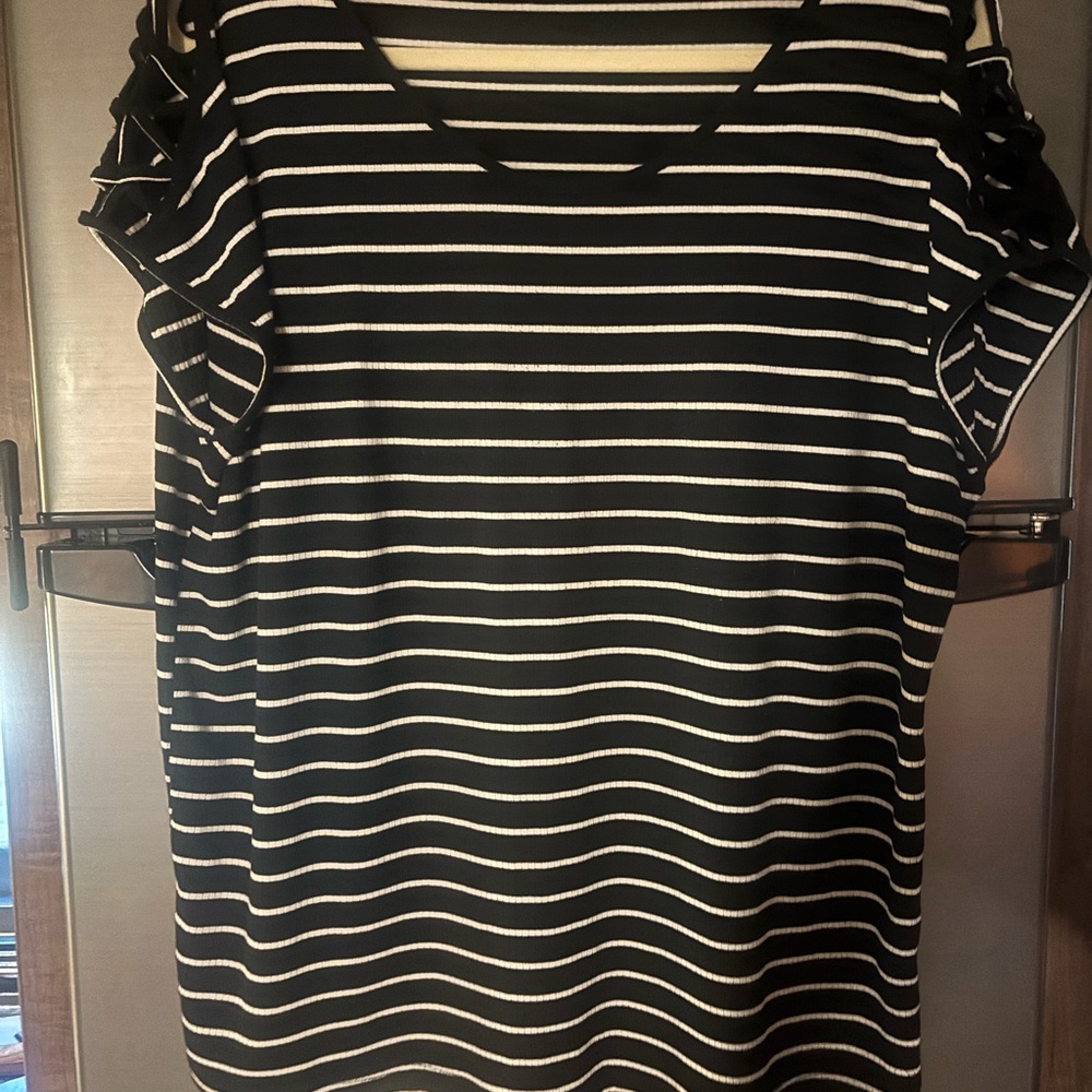 Chic Striped Black and White Blouse